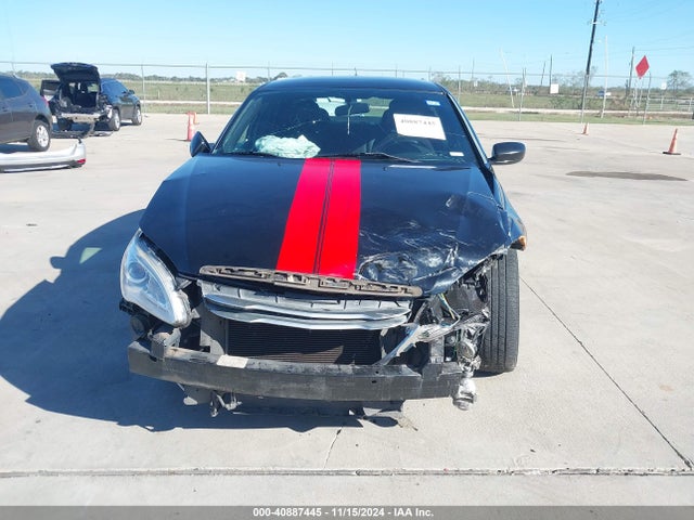 Chrysler 200 Touring 2014 1C3CCBBB6EN107499 Image 6