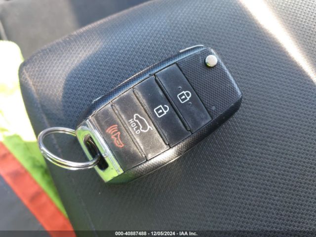 KNDPMCAC3H7255337 KIA Sportage Lx