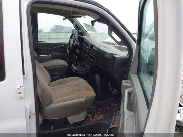 1GAZGPFG9L1192400 Chevrolet Express Passenger Rwd 3500 Extended Wheelbase Lt