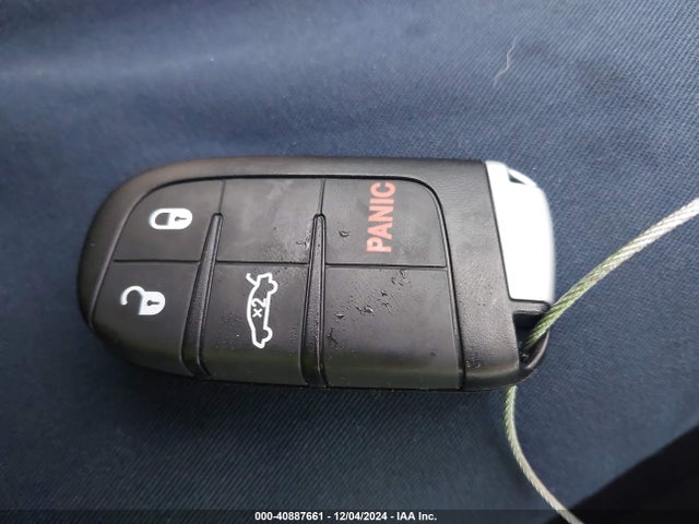 Chrysler 200 Limited 2015 1C3CCCAB1FN709171 Image 11