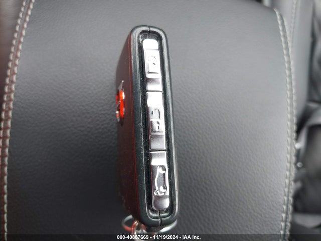 Volvo Xc40 B5 Ultimate Dark Theme 2023 YV4L12UX6P2910597 Image 11