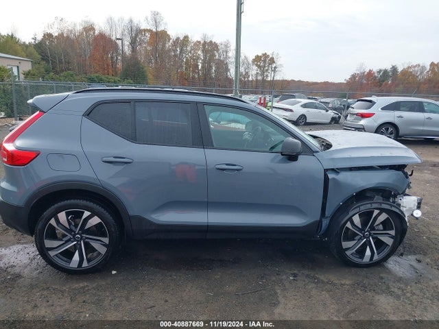 Volvo Xc40 B5 Ultimate Dark Theme 2023 YV4L12UX6P2910597 Image 14