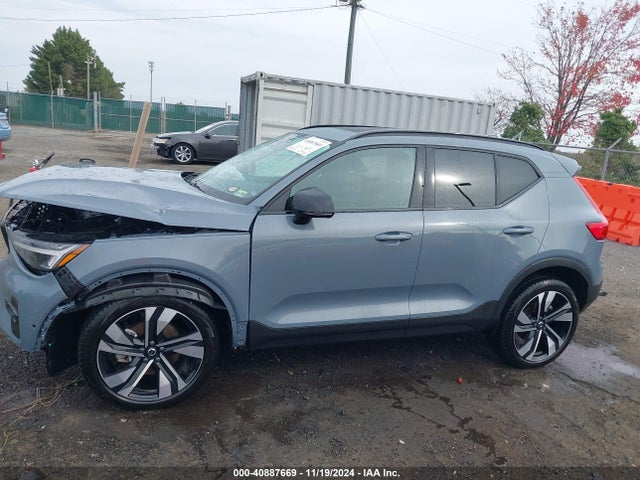 Volvo Xc40 B5 Ultimate Dark Theme 2023 YV4L12UX6P2910597 Image 15