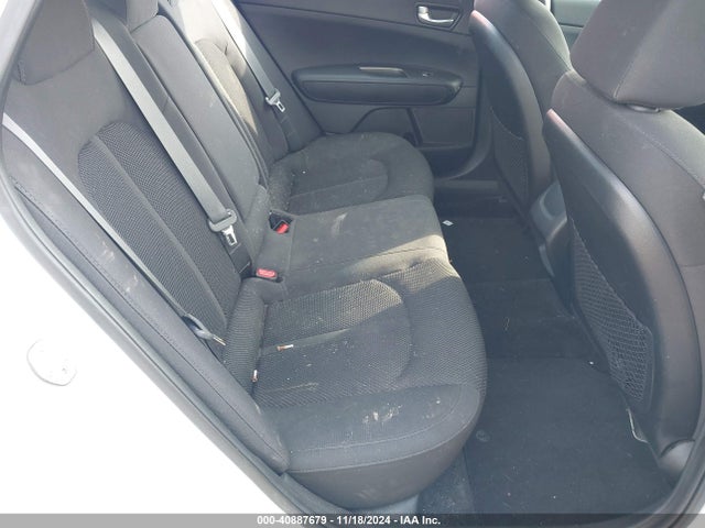 KIA Optima Lx 2019 5XXGT4L30KG322805 Image 8