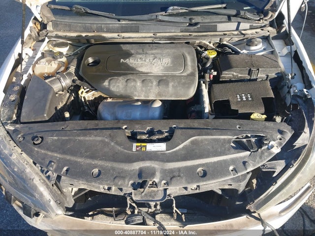 Chrysler 200 Limited 2015 1C3CCCAB8FN650264 Image 10