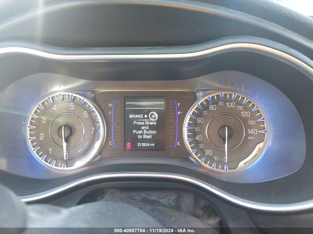 Chrysler 200 Limited 2015 1C3CCCAB8FN650264 Image 7