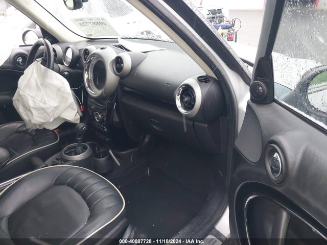 2011 MINI COOPER S COUNTRYMAN WMWZC5C50BWL54892 Photo 4