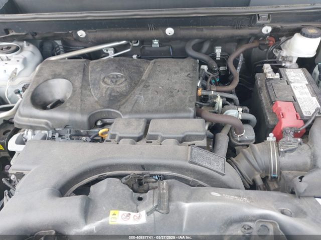 2T3H1RFV4MC154575 Toyota RAV4 LE