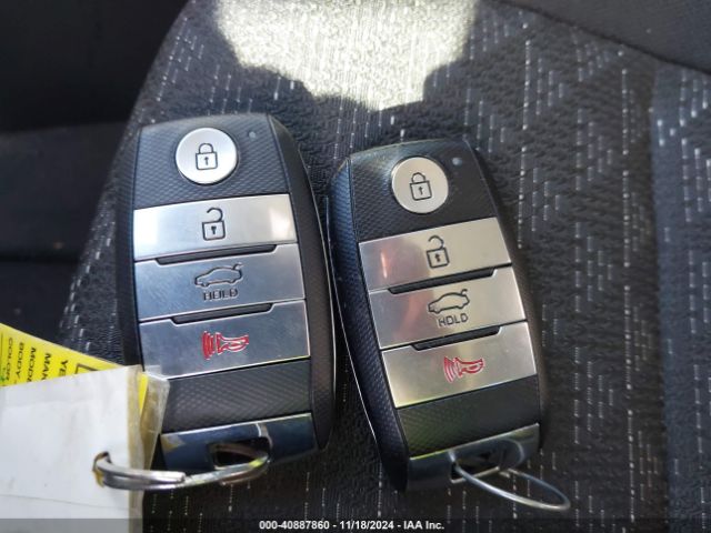 3KPA25AD6PE590669 KIA Rio 5-door S