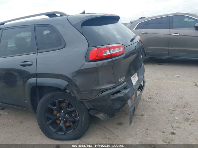 1C4PJMBS6HW530693 Jeep Cherokee Trailhawk 4x4