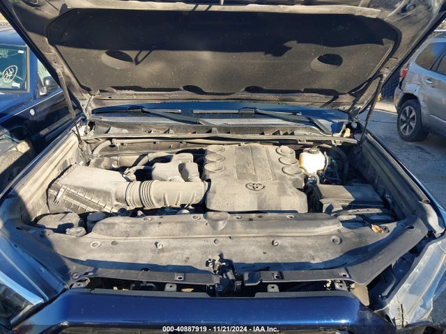 JTEBU5JR9F5227136 Toyota 4RUNNER SR5