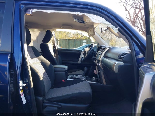 JTEBU5JR9F5227136 Toyota 4RUNNER SR5