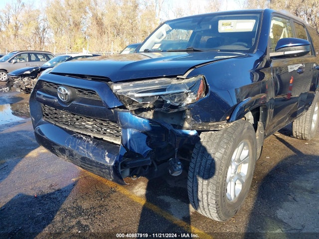 JTEBU5JR9F5227136 Toyota 4RUNNER SR5