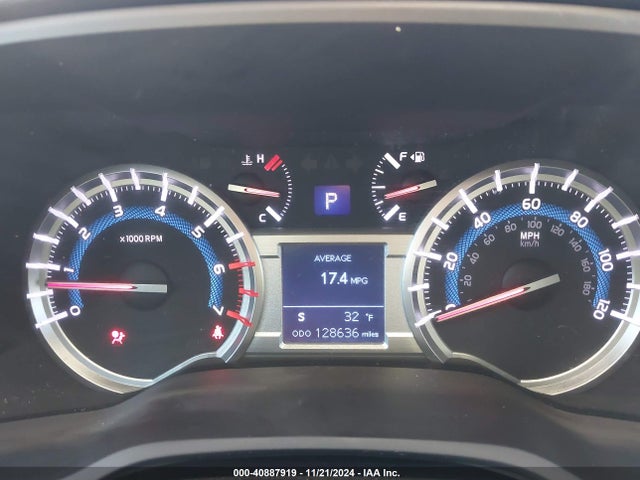 JTEBU5JR9F5227136 Toyota 4RUNNER SR5