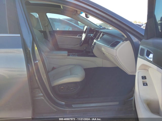 Hyundai Genesis 3.8 2016 KMHGN4JEXGU142372 Image 5