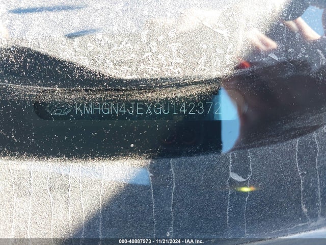 Hyundai Genesis 3.8 2016 KMHGN4JEXGU142372 Image 9