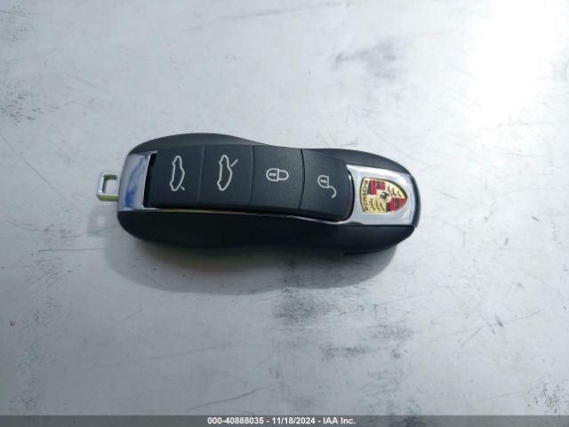 2018 PORSCHE 718 CAYMAN WP0AB2A80JK279454 Photo 10