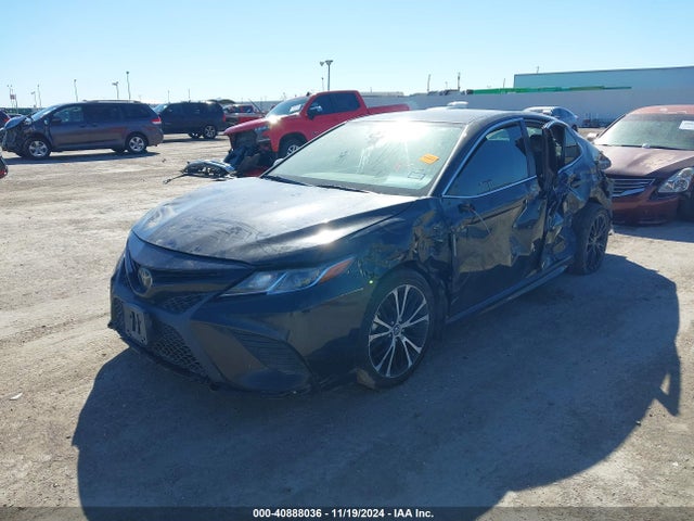 4T1B11HK8KU780306 Toyota CAMRY SE