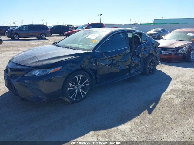 4T1B11HK8KU780306 Toyota CAMRY SE