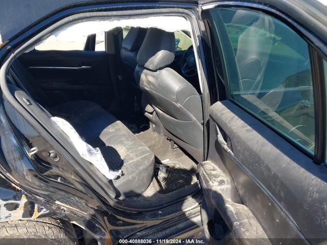 4T1B11HK8KU780306 Toyota CAMRY SE