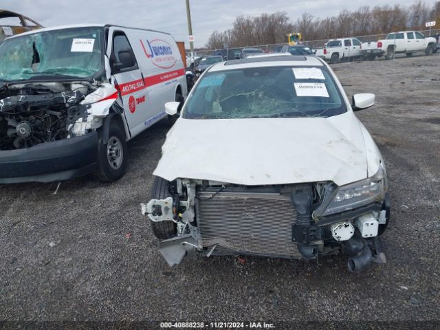 19UDE2F77JA010153 Acura Ilx Premium Package/technology Plus Package