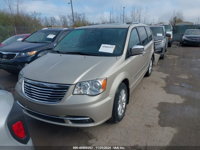 2C4RC1GG0GR110909 Chrysler Town & Country Limited Platinum