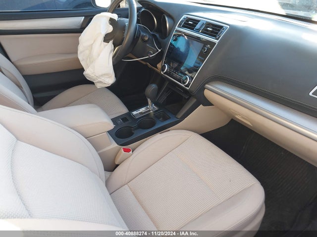 Subaru Outback 2.5i Premium 2019 4S4BSAFC5K3256836 Image 5