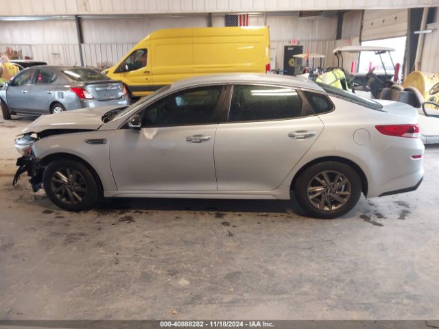 5XXGT4L38KG328593 KIA Optima Lx