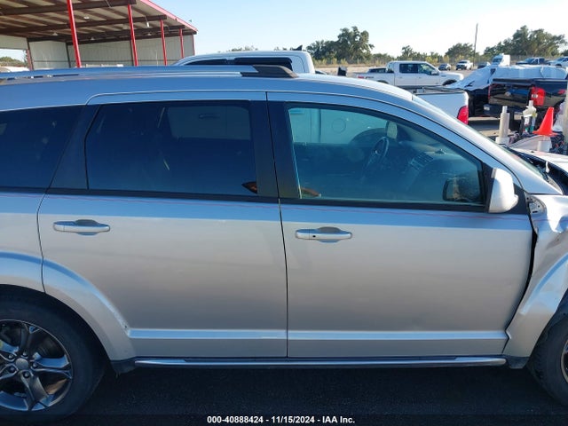 3C4PDCGG2ET260675 Dodge Journey Crossroad
