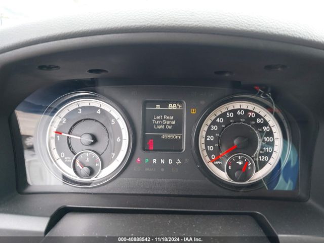 3C6JR6DT9KG532063 RAM 1500 Classic Tradesman  4x2 8' Box