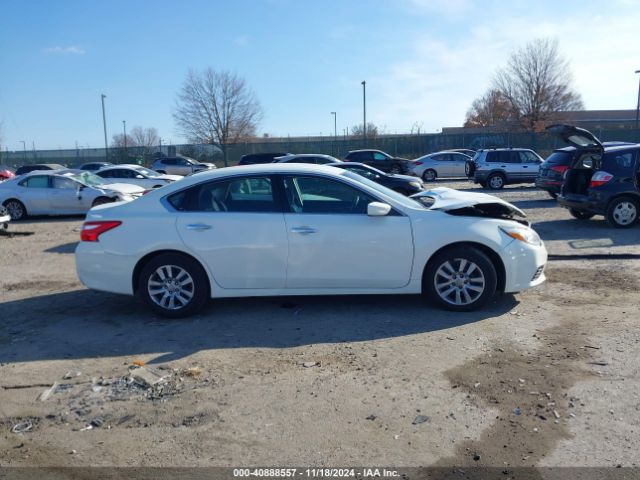Nissan Altima 2.5 S 2017 1N4AL3AP5HC287215 Image 12