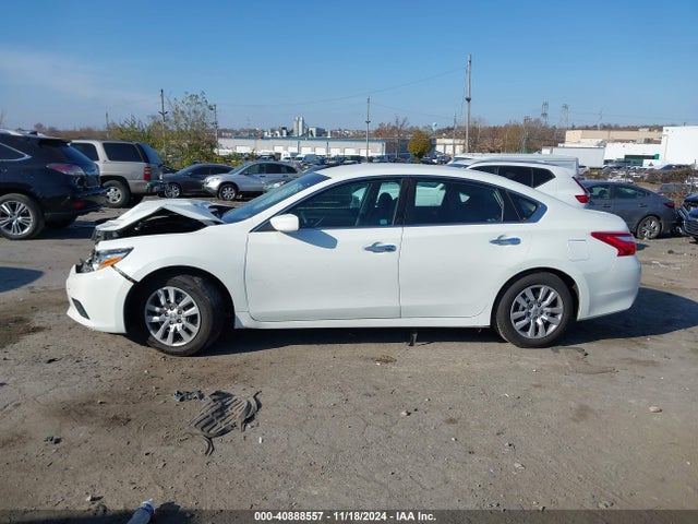 Nissan Altima 2.5 S 2017 1N4AL3AP5HC287215 Image 13