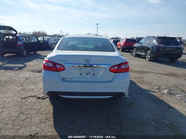 Nissan Altima 2.5 S 2017 1N4AL3AP5HC287215 Image 15