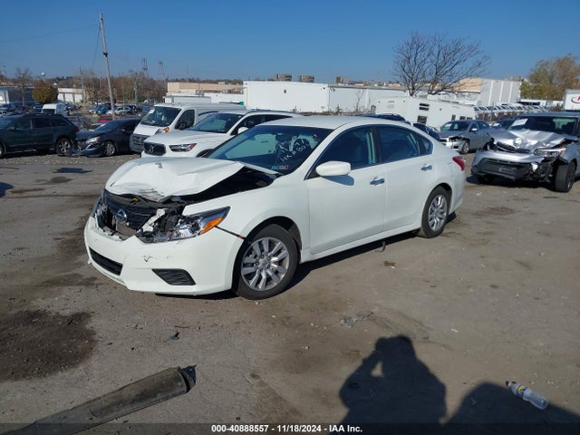 Nissan Altima 2.5 S 2017 1N4AL3AP5HC287215 Image 2