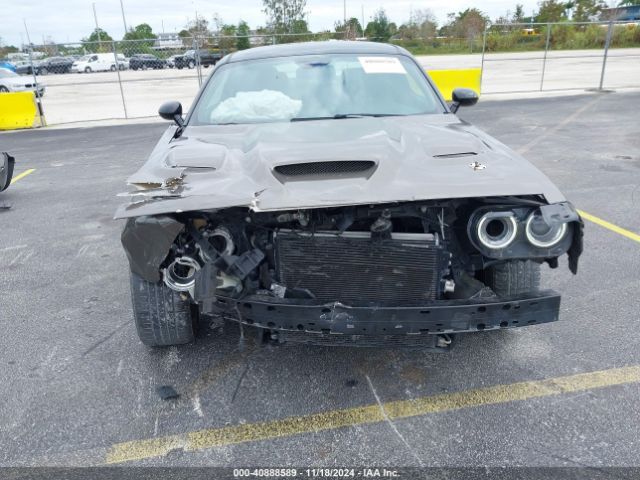 2C3CDZFJ2GH254938 Dodge Challenger R/t Scat Pack