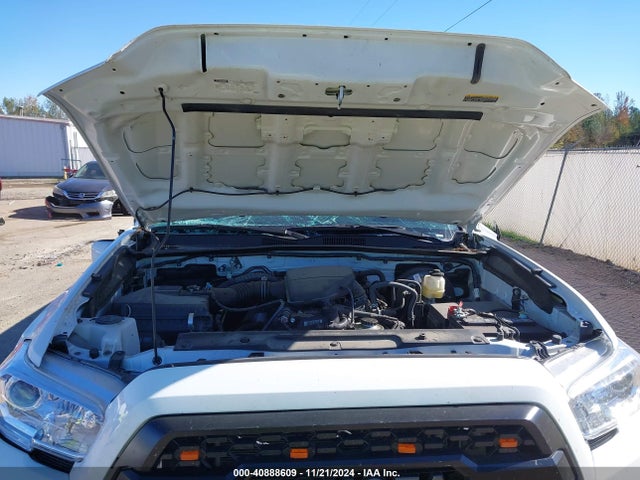 3TYAX5GN8NT046246 Toyota Tacoma Sr