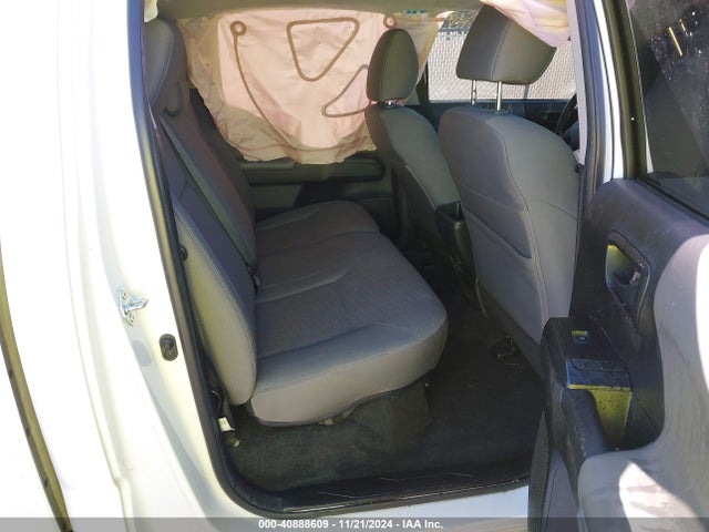 3TYAX5GN8NT046246 Toyota Tacoma Sr