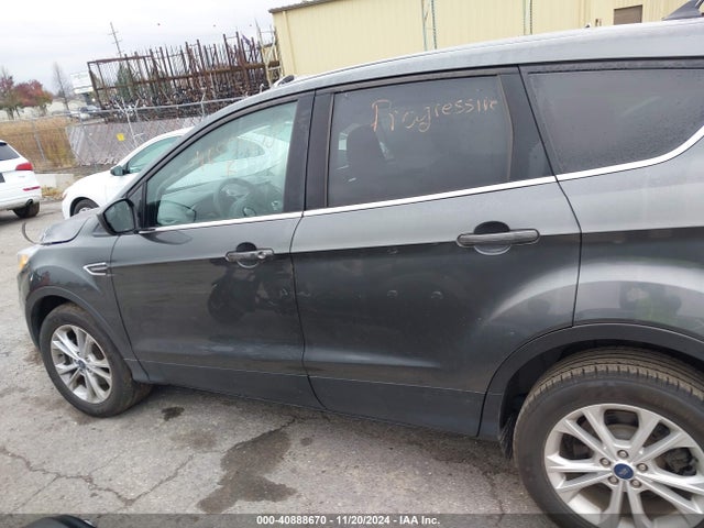 Ford ESCAPE SE 2019 1FMCU9GD0KUB53662 Image 14
