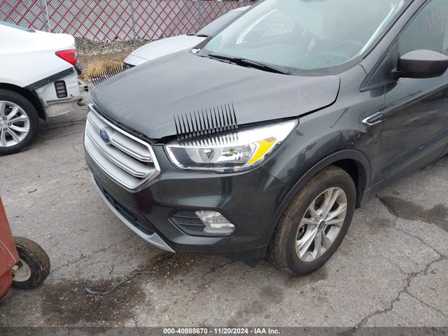 Ford ESCAPE SE 2019 1FMCU9GD0KUB53662 Image 2
