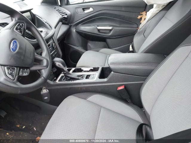 Ford ESCAPE SE 2019 1FMCU9GD0KUB53662 Image 5