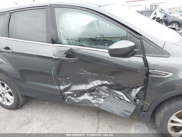 Ford ESCAPE SE 2019 1FMCU9GD0KUB53662 Image 6