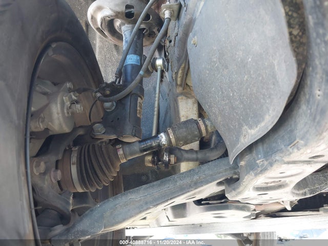 2T3K1RFV4RW309055 Toyota RAV4 LE