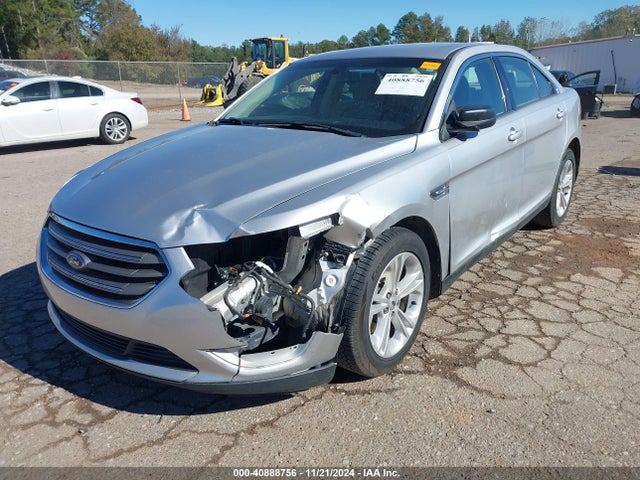 1FAHP2D88KG105752 Ford TAURUS SE