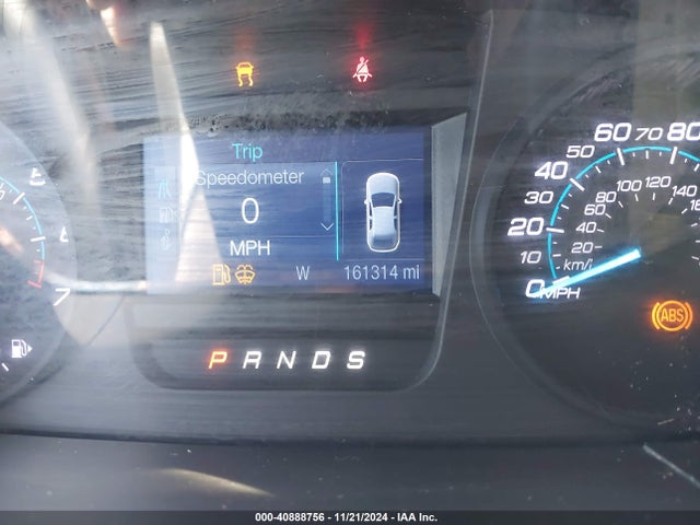 1FAHP2D88KG105752 Ford TAURUS SE
