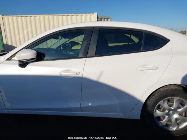 3MZBN1U71HM114005 Mazda Mazda3 Sport