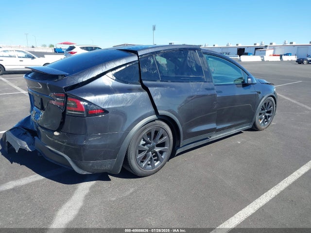2024 TESLA MODEL X 7SAXCBE58RF459073 Photo 3