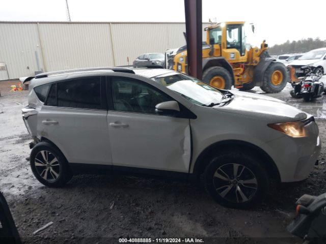 2T3RFREV3JW848806 Toyota Rav4 Adventure/xle