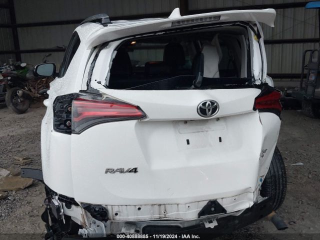 2T3RFREV3JW848806 Toyota Rav4 Adventure/xle