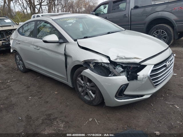2017 5NPD84LF8HH166069 main image