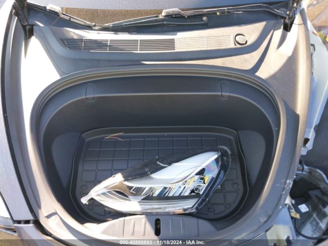 5YJ3E1EB9JF087270 Tesla Model 3 Long Range/performance